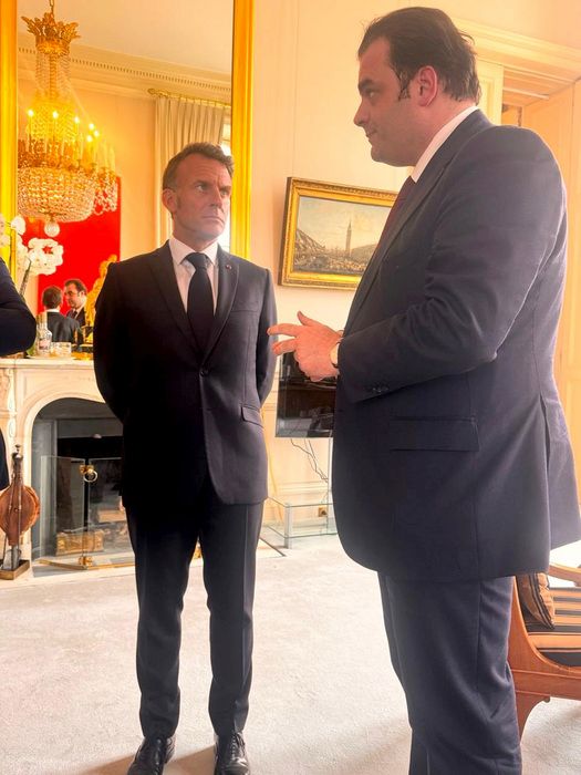 makron_pierrakakis3.jpg