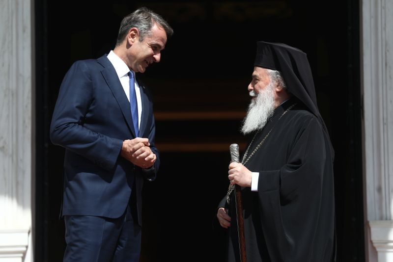 mitsotakis_-_patriarxis_ierosolimwn2.jpg