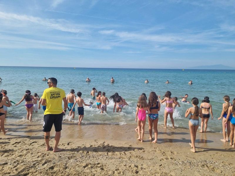paidia_thalassa_dimos_neapolis_sykewn.jpg