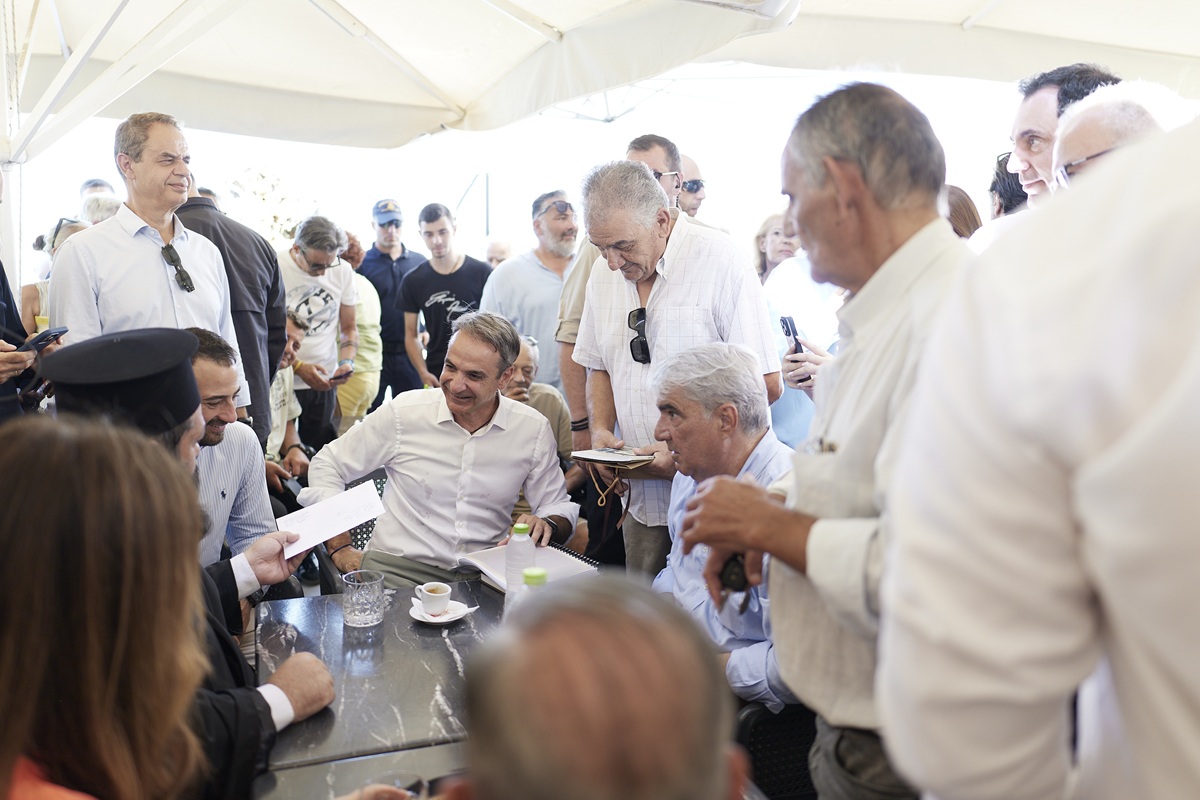 mitsotakis_eyboia_3.jpg