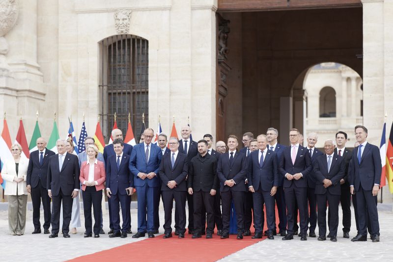 mitsotakis_parisi.jpg