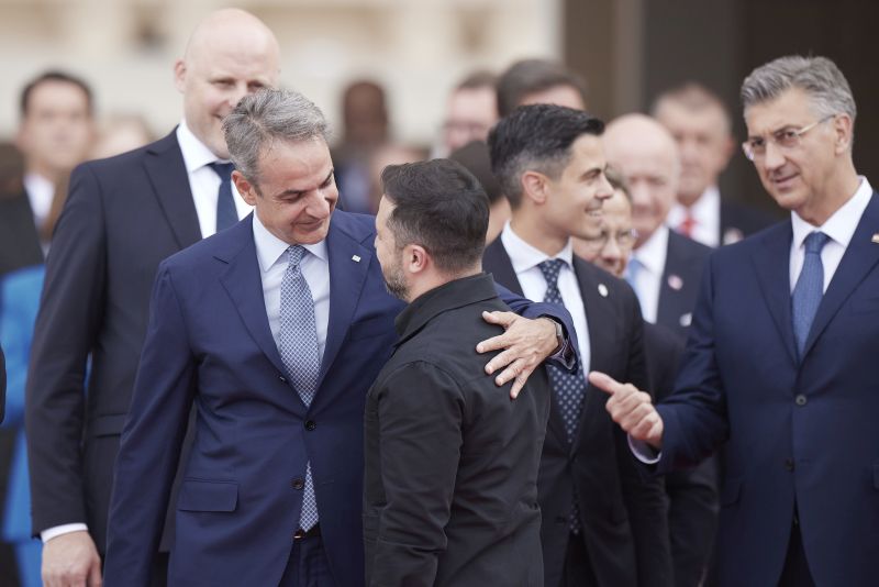 mitsotakis_parisi2.jpg