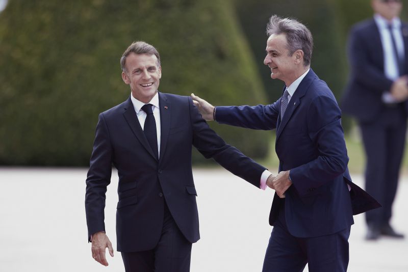 mitsotakis_parisi4.jpg