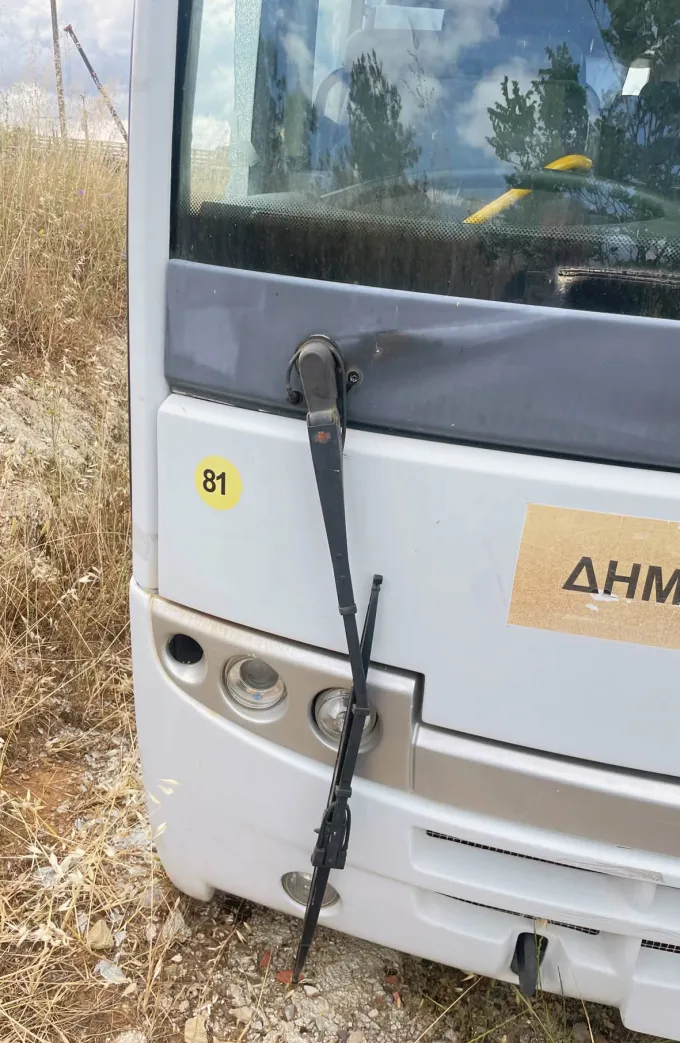 Βανδάλισαν λεωφορείο του Δήμου Νεάπολης - Συκεών