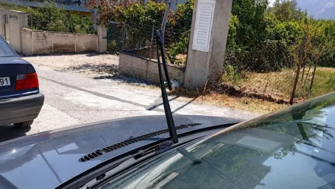 autokinito yalokatharistires