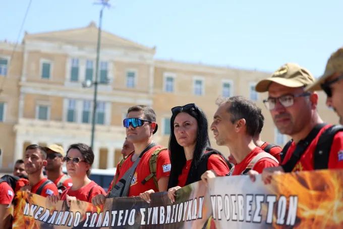 Διαμαρτυρία από εποχικούς πυροσβέστες
