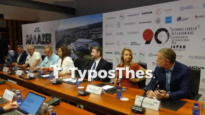 Η βόλτα του Νίκου Ανδρουλάκη στα περίπτερα της 90ής ΔΕΘ