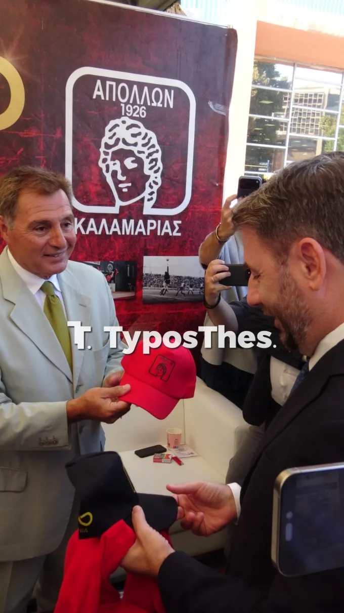 Η βόλτα του Νίκου Ανδρουλάκη στα περίπτερα της 90ής ΔΕΘ