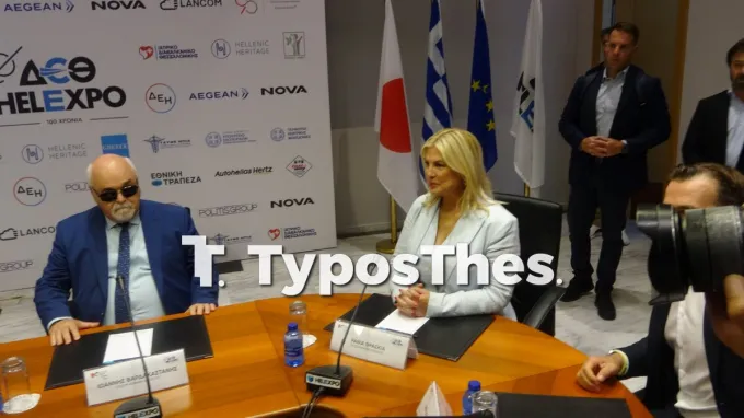 Η βόλτα του Νίκου Ανδρουλάκη στα περίπτερα της 90ής ΔΕΘ