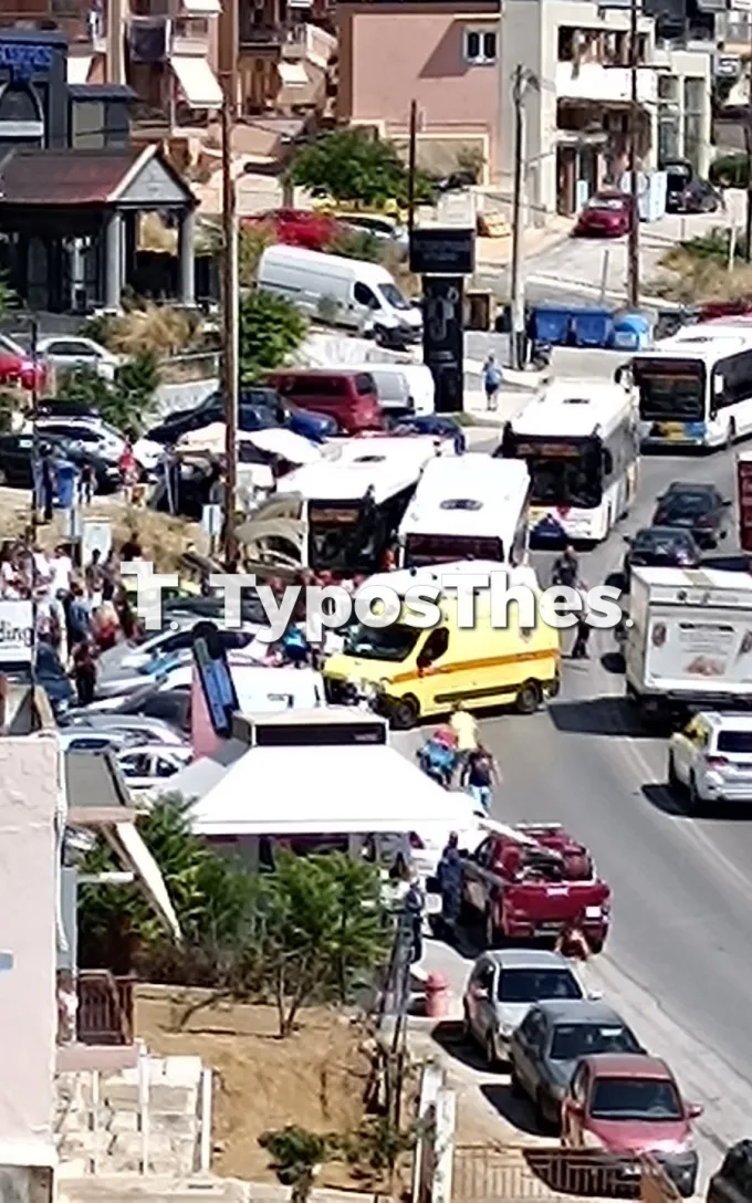 Τροχαίο με δύο λεωφορεία στη Θεσσαλονίκη