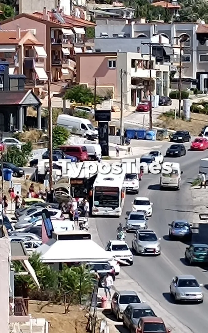 Τροχαίο με δύο λεωφορεία στη Θεσσαλονίκη