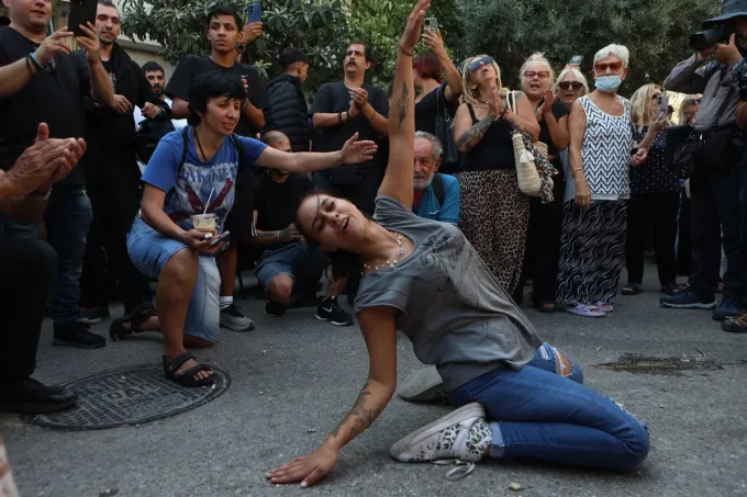Κηδεία Μαζωνάκη