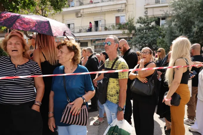 Κηδεία Μαζωνάκη