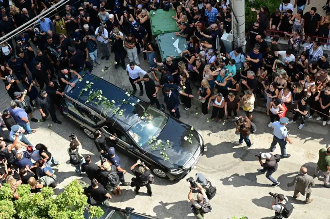 Κηδεία Μαζωνάκη