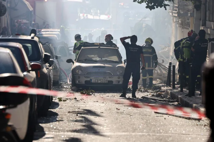 Έκρηξη σε κτίριο στην Πλάκα