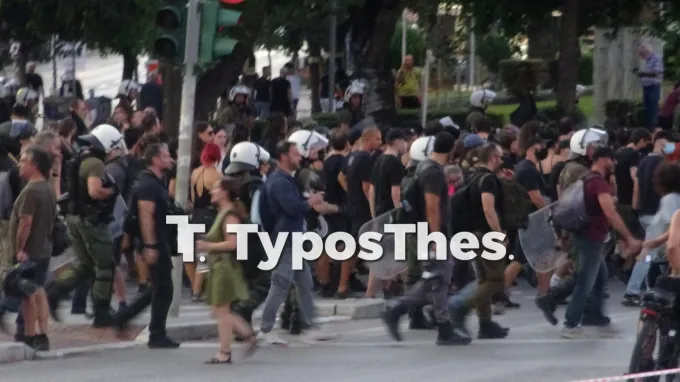 πορεία στην 90ή ΔΕΘ