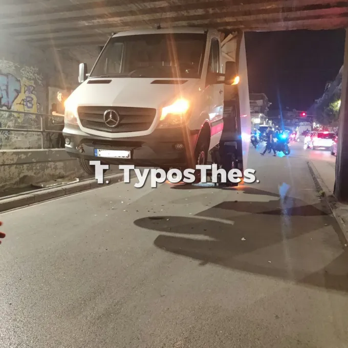 Φορτηγό έμεινε στη Θεσσαλονίκη