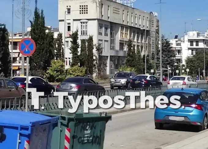 ΙΧ ανάποδα στη Λεωφόρο Μίκη Θεοδωράκη