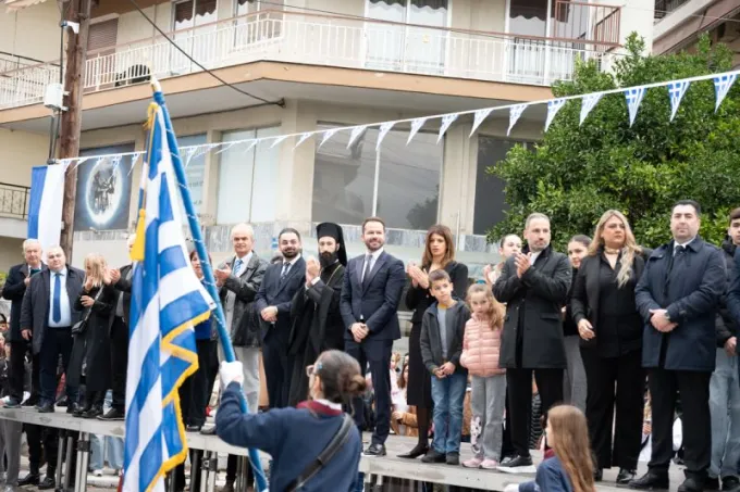 parelasi dimos pavlou mela