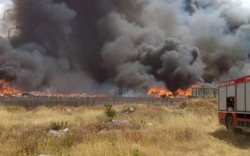 σε εμπρησμό αποδίδει η πυροσβεστική την πυρκαγιά στον ασπρόπυργο Typosthes