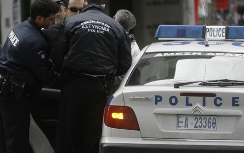 Θεσσαλονίκη: 10 συλλήψεις για ναρκωτικά και εκκρεμή διωκτικά έγγραφα |  Typosthes