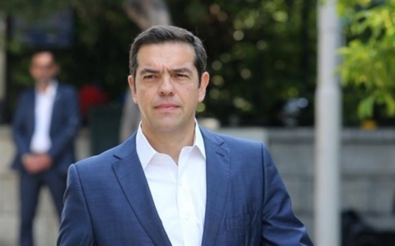 Αλ. Τσίπρας: «Ο Γολγοθάς των μνημονίων είναι πίσω μας» (ΦΩΤΟ) | Typosthes