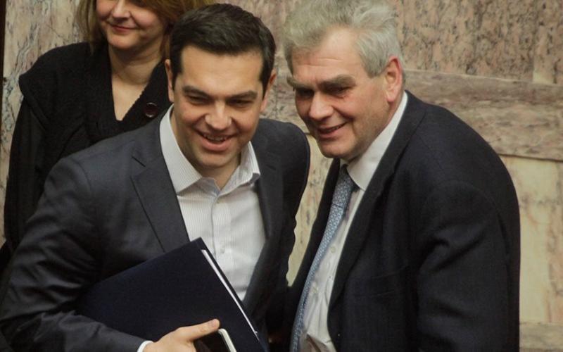 Κύκλοι ΝΔ: Τι κρατάει ενωμένο τον Τσίπρα με τον Παπαγγελόπουλο | Typosthes
