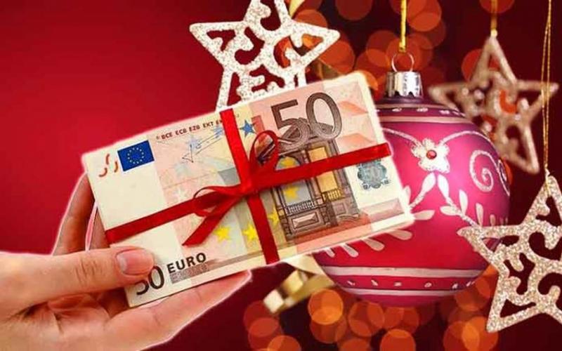 Δώρο Χριστουγέννων: Μέχρι πότε πληρώνεται - Πώς θα το υπολογίσετε | Typosthes