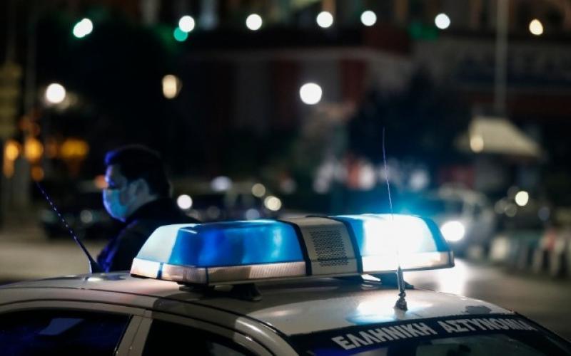 Θεσσαλονίκη: Χτύπησαν και πυροβόλησαν άντρα στο κέντρο – Βρέθηκαν οι 8  δράστες | Typosthes