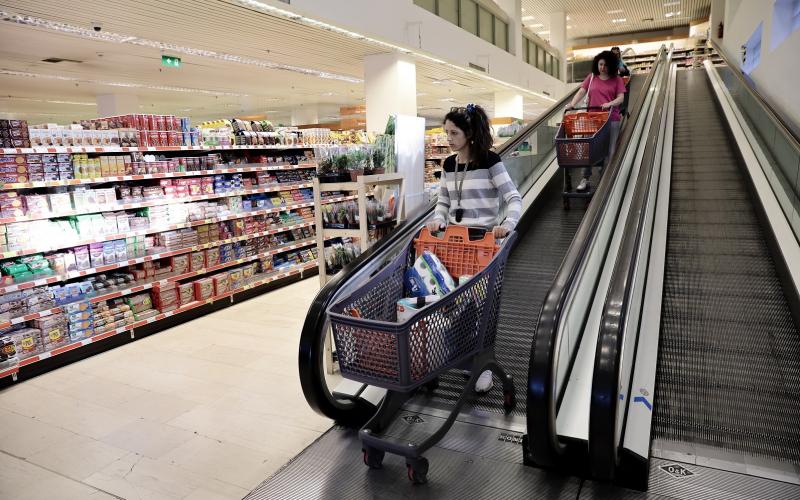 Shopping in the supermarket: monthly allowance of 50 euros coming – on 12/20 first payment