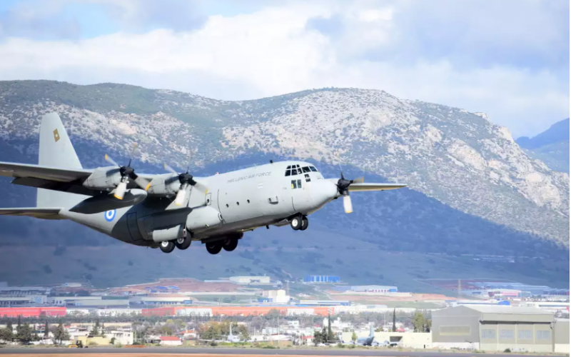 Gli aerei C-130 e C-27 sono decollati per la liberazione dei greci in Sudan