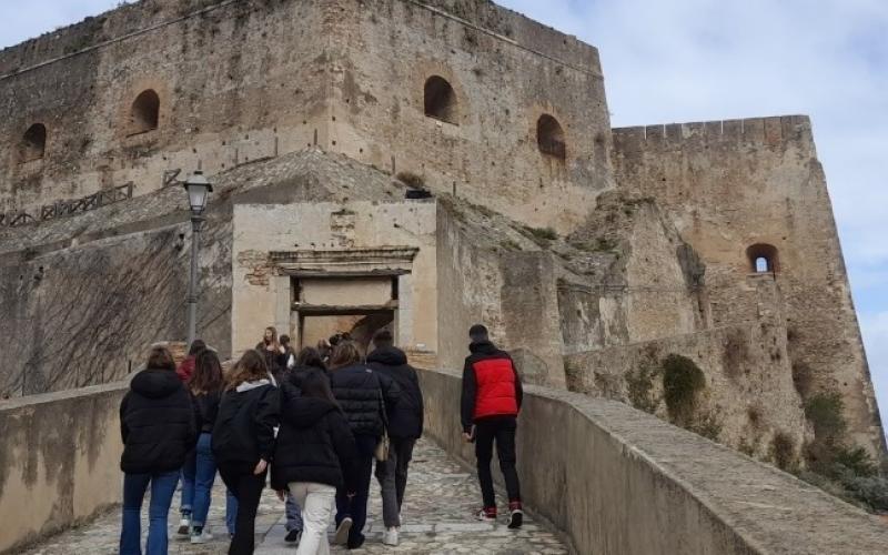 Sulle orme di Scilla e Cariddi, studenti di Thermi (FOTO)
