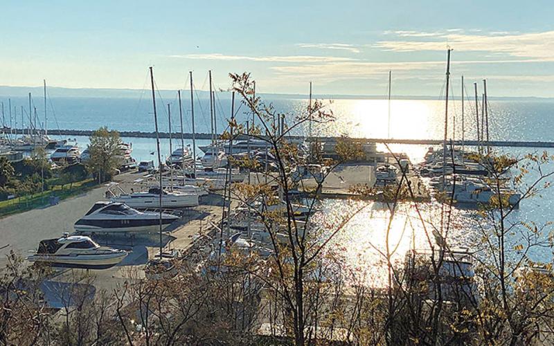 marina-kalamaria-aretsoy