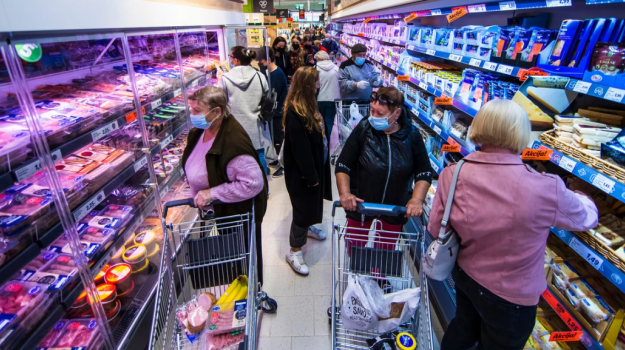 super-market