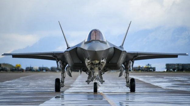f35
