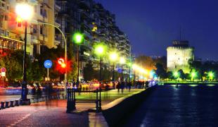 leoforos-nikis-paralia