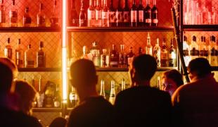 bar