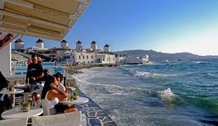mykonos-lockdown
