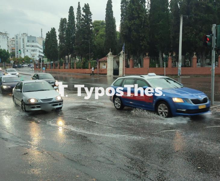 Προ των πυλών έκτακτο δελτίο καιρού – Θέλουν προσοχή 4 περιοχές για βροχές   