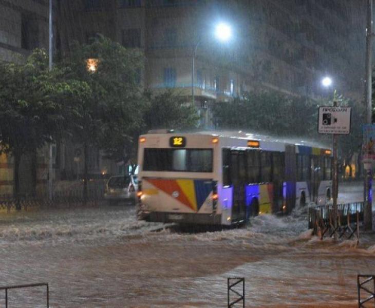ΠΡΟΣΟΧΗ: Έρχονται βροχές σε λίγες ώρες σε 5 περιοχές – Πότε «χτυπούν» Θεσσαλονίκη