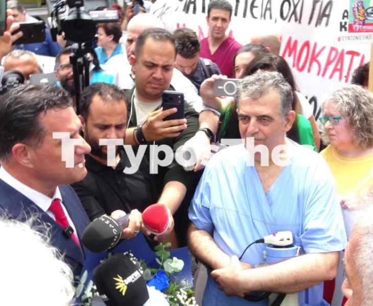 Θεσσαλονίκη: Η ένταση με Άδωνι στο Ιπποκράτειο - «Τα μαλλιά τι σου φταίνε; Είμαι ανεπιθύμητος;»