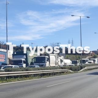 Κίνηση στη Θεσσαλονίκη: Εγκλωβισμένα ΙΧ στον Περιφερειακό – Τα πιο δύσκολα σημεία