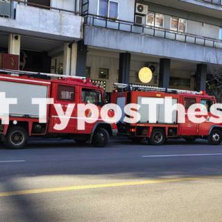 Φωτιά σε διαμέρισμα 1ου ορόφου στη Θεσσαλονίκη
