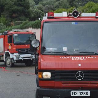 Θεσσαλονίκη: Άμεση επέμβαση της Πυροσβεστικής - Οριοθέτησαν τη φωτιά