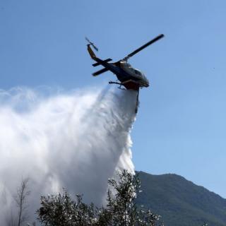 ΠΡΙΝ ΛΙΓΟ: Δύο φωτιές ξέσπασαν στη Θεσσαλονίκη - «Σηκώθηκε» ελικόπτερο