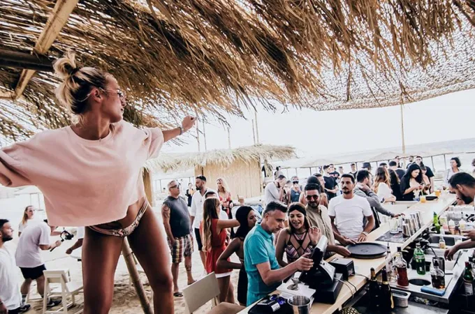 beach-bar-party