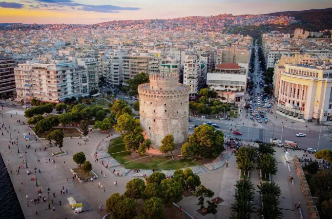 leykos-pyrgos