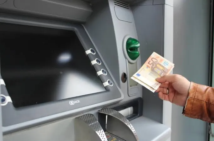 ανάληψη ATM