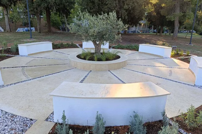 Αλησμόνητες πατρίδες