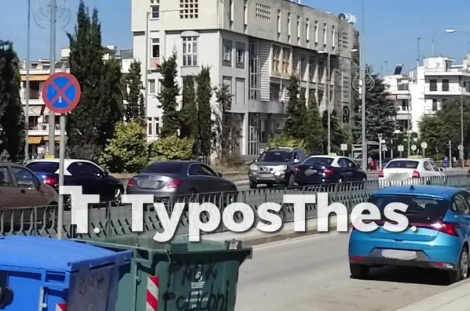 ΙΧ ανάποδα στη Λεωφόρο Μίκη Θεοδωράκη